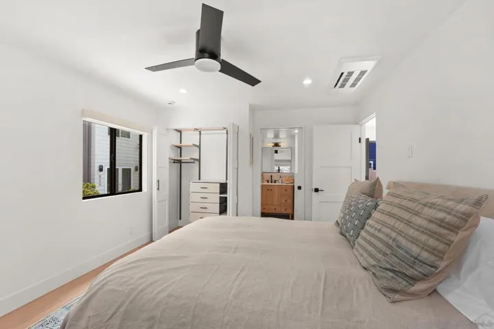 838 Portsmouth Court, San Diego, California 92109