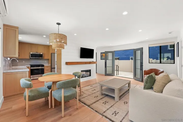 838 Portsmouth Court, San Diego, California 92109