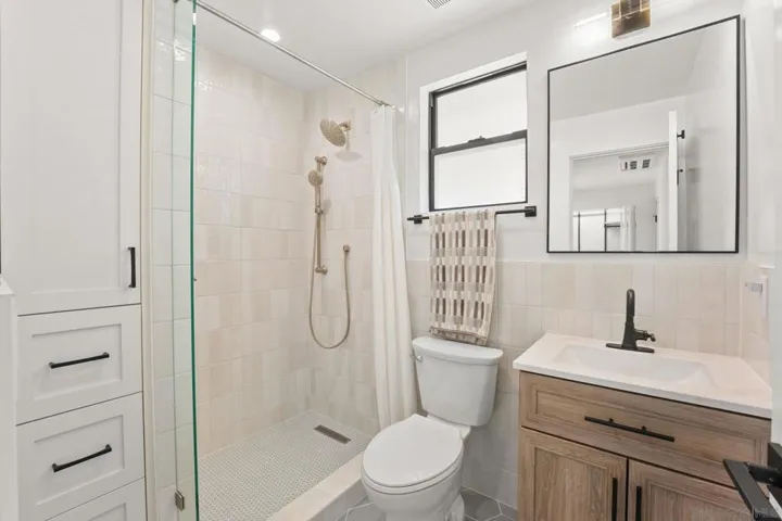 838 Portsmouth Court, San Diego, California 92109