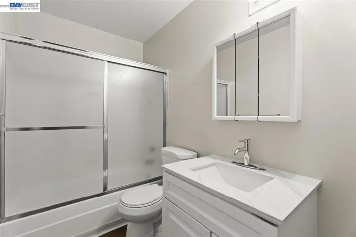 25684 Spring Dr, Hayward, California 94542