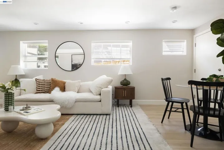3954 Forest Hill Ave, Oakland, California 94602