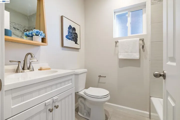 3954 Forest Hill Ave, Oakland, California 94602