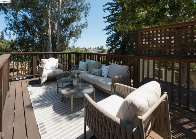3954 Forest Hill Ave, Oakland, California 94602
