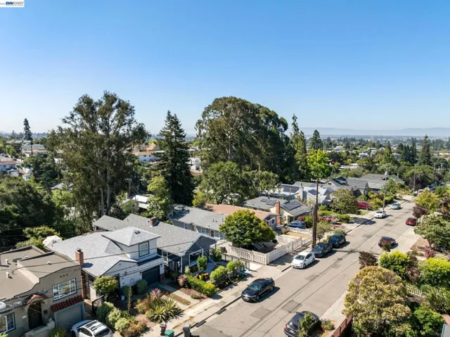 3954 Forest Hill Ave, Oakland, California 94602
