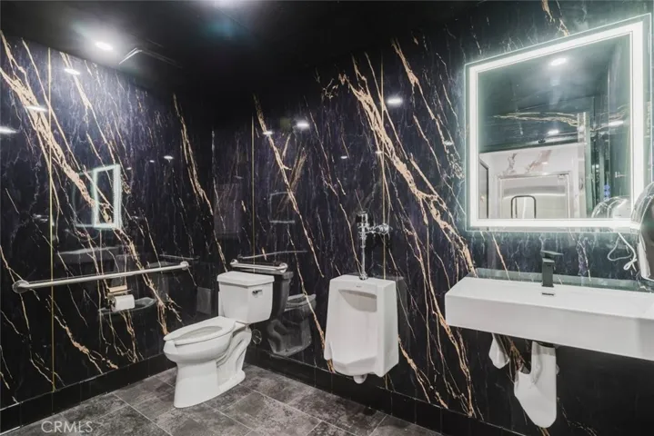12936 Sherman Way, North Hollywood, California 91605