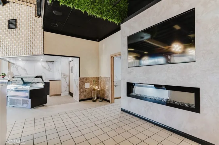 12936 Sherman Way, North Hollywood, California 91605