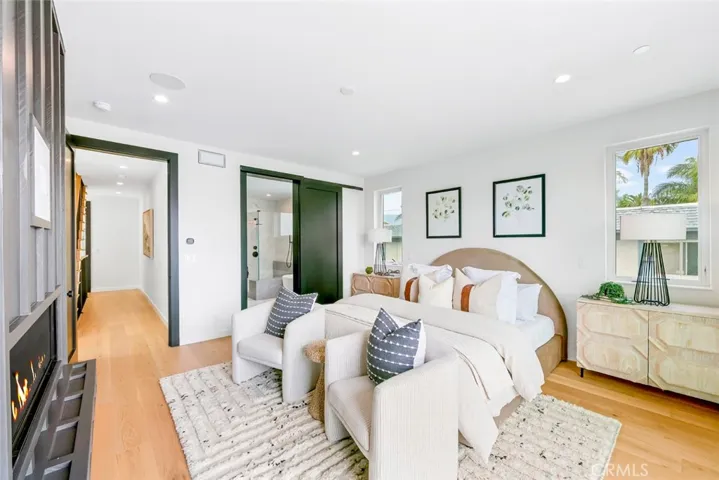 307 14th Street, Huntington Beach, California 92648