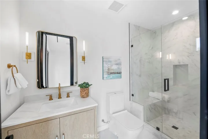 307 14th Street, Huntington Beach, California 92648