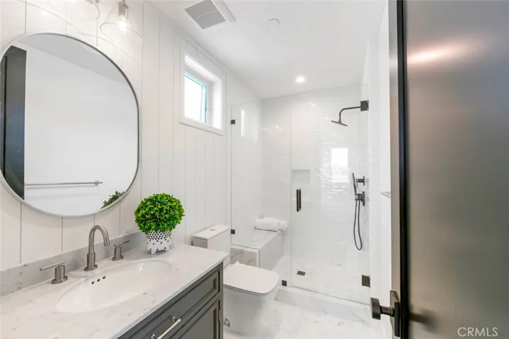 307 14th Street, Huntington Beach, California 92648