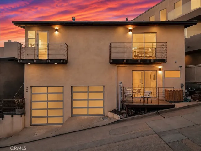 Contemporary beach home