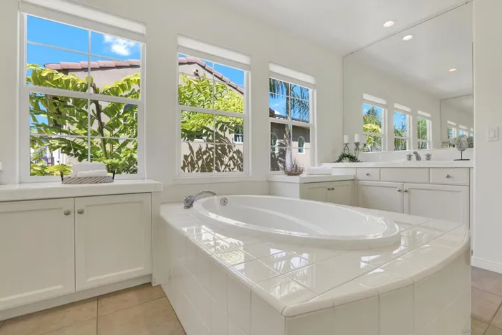 7455 Capstan, Carlsbad, California 92011