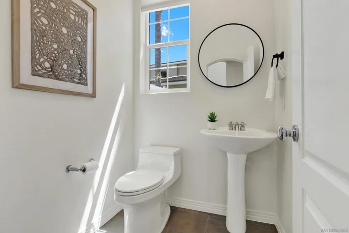7455 Capstan, Carlsbad, California 92011