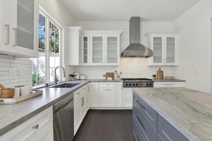 7455 Capstan, Carlsbad, California 92011