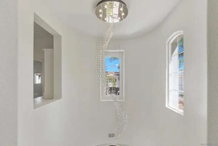 7455 Capstan, Carlsbad, California 92011