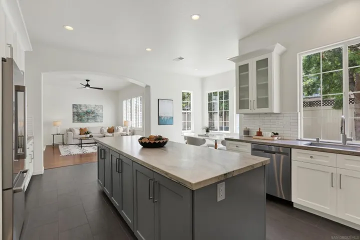 7455 Capstan, Carlsbad, California 92011