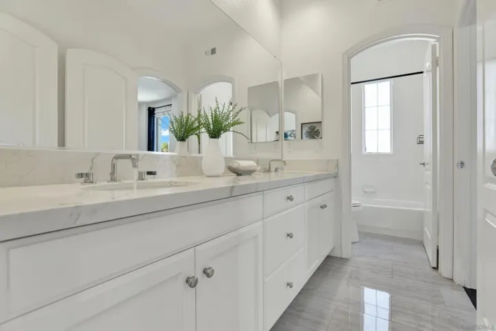 7455 Capstan, Carlsbad, California 92011
