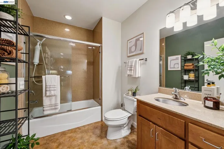 428 Alice St 533, Oakland, California 94607