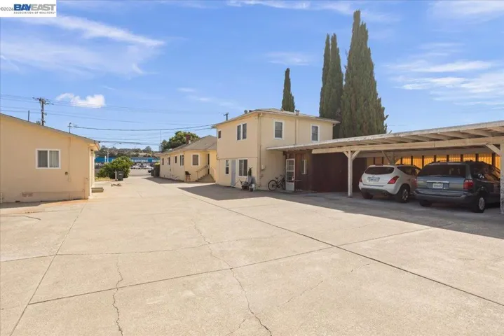 22071 Montgomery St, Hayward, California 94541