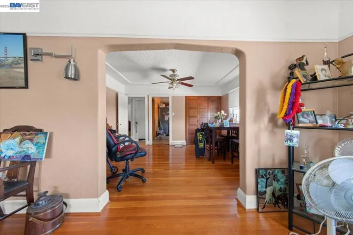 22071 Montgomery St, Hayward, California 94541