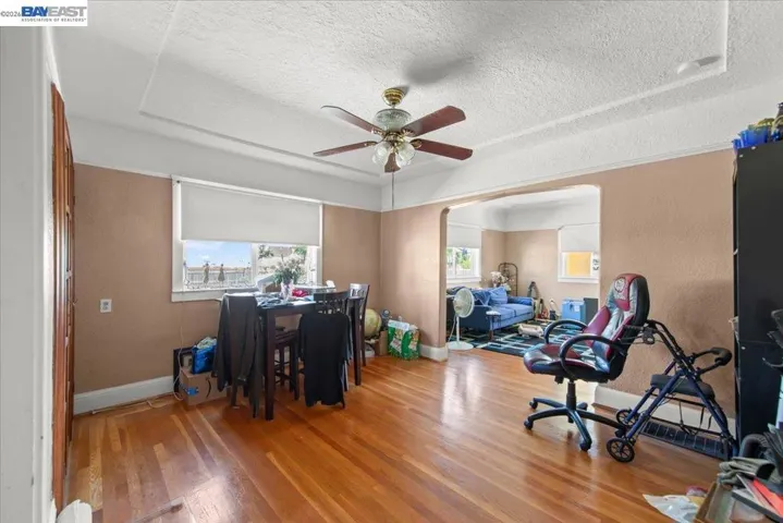 22071 Montgomery St, Hayward, California 94541