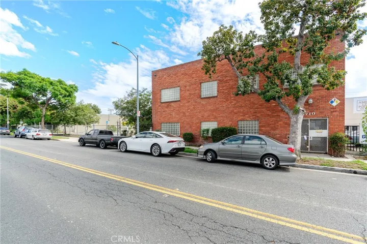 700 W Wilson Avenue, Glendale, California 91203
