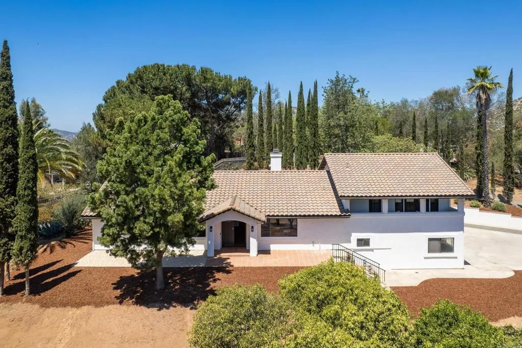 1650 Silver Tree Ln