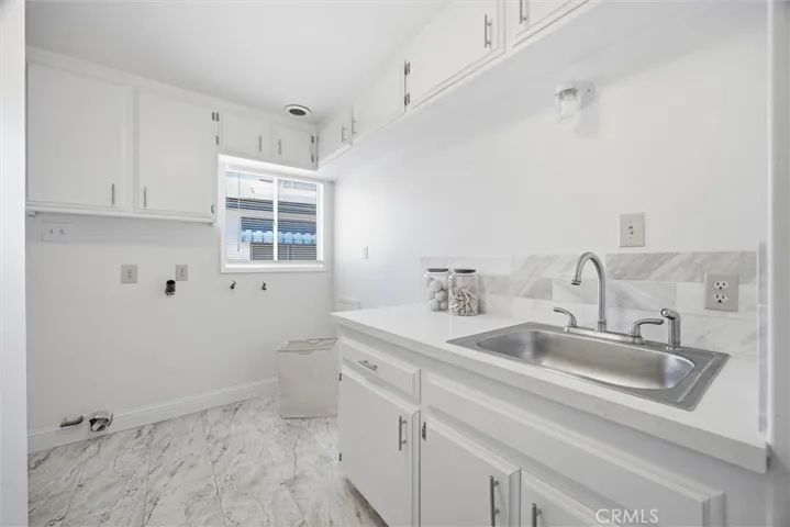 1908 Esther Drive, Bakersfield, California 93308