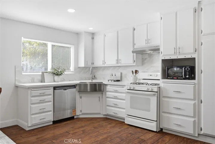 1908 Esther Drive, Bakersfield, California 93308