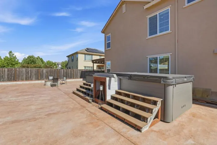 1860 Thyme Court, Gilroy, California 95020