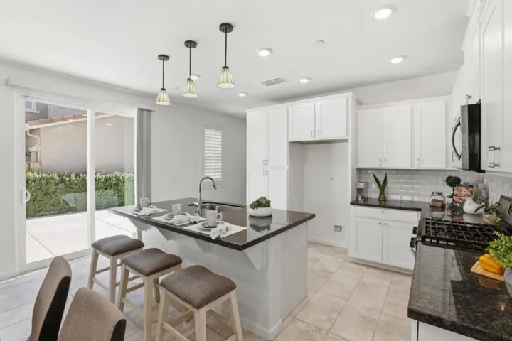 1860 Thyme Court, Gilroy, California 95020