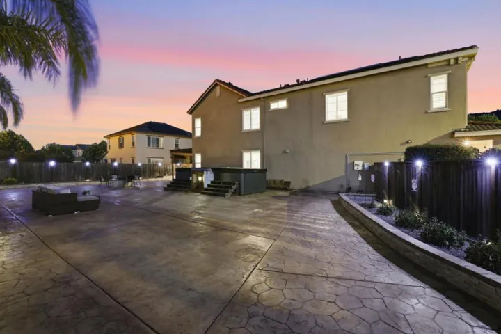 1860 Thyme Court, Gilroy, California 95020