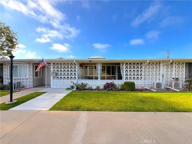 1842 Thunderbird Drive 1d, Seal Beach, California 90740