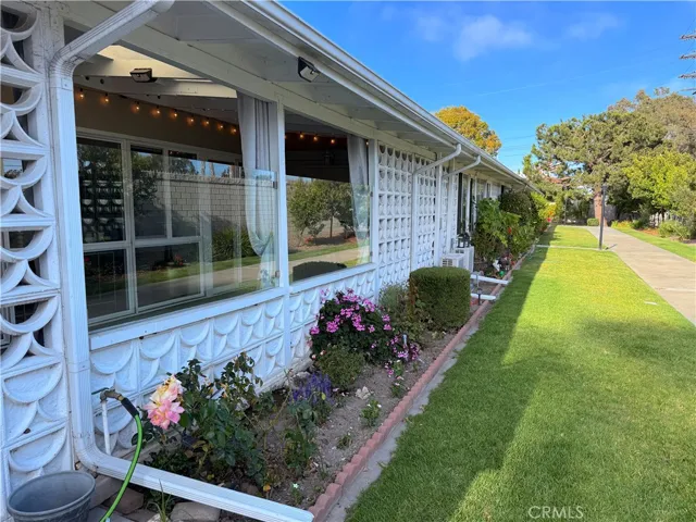 1842 Thunderbird Drive 1d, Seal Beach, California 90740