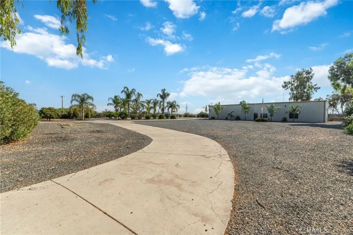 23259 64 Avenue, Ducor, California 93218