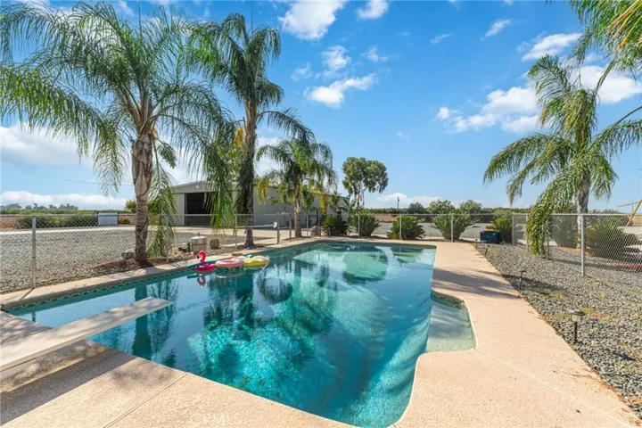23259 64 Avenue, Ducor, California 93218