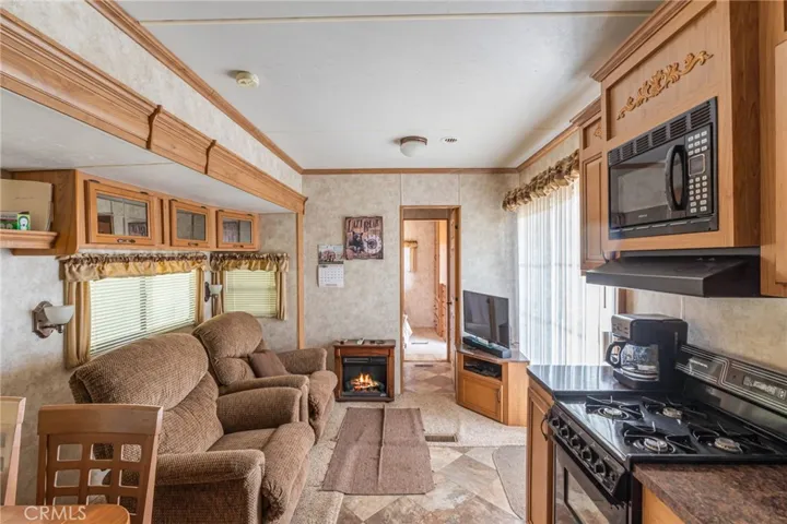 23259 64 Avenue, Ducor, California 93218