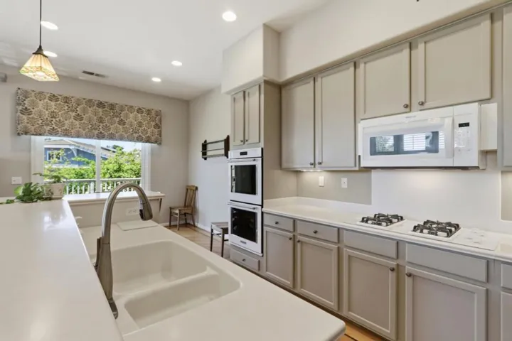 9066 Village View Loop, San Jose, California 95135