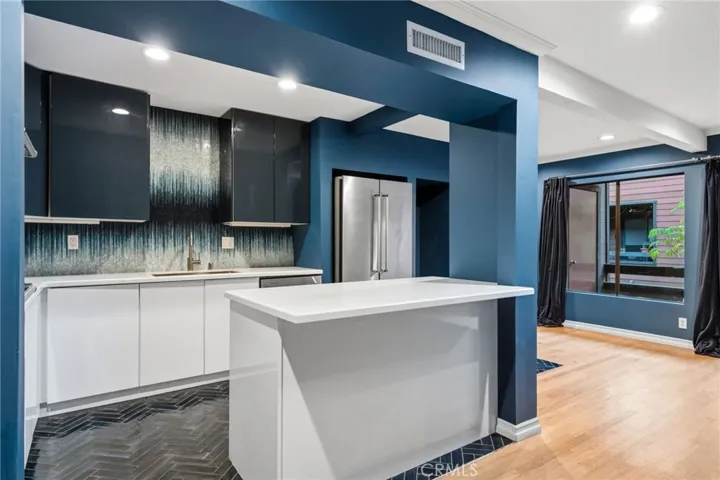 4425 Whitsett Avenue 210, Studio City, California 91604