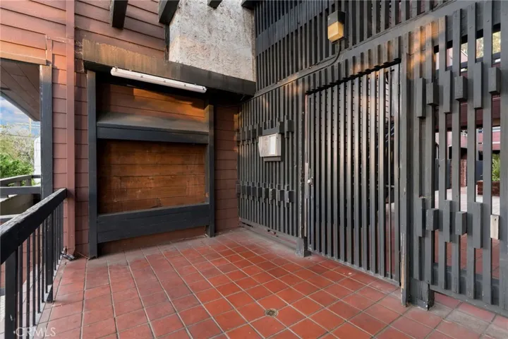 4425 Whitsett Avenue 210, Studio City, California 91604
