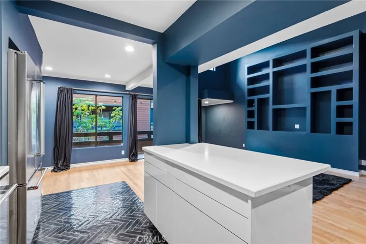 4425 Whitsett Avenue 210, Studio City, California 91604