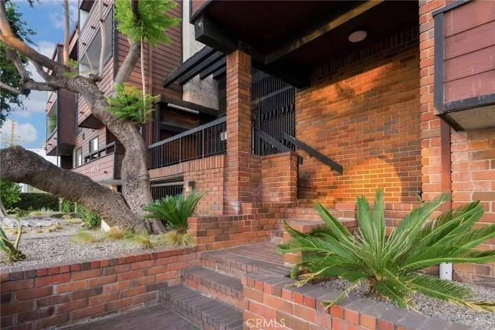 4425 Whitsett Avenue 210, Studio City, California 91604