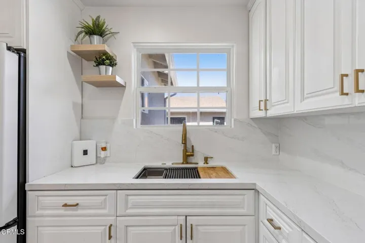 21-web-or-mls-A-Hendricks Ave-L1607-018r