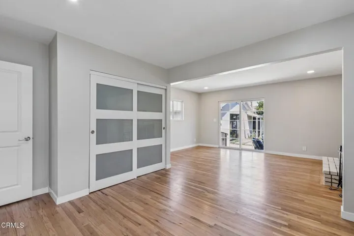10-web-or-mls-A-Hendricks Ave-L1607-007r