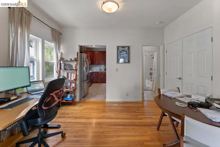 74 Pearl St, Oakland, California 94611