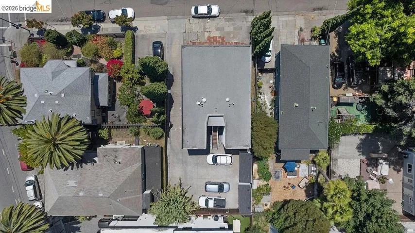 74 Pearl St, Oakland, California 94611