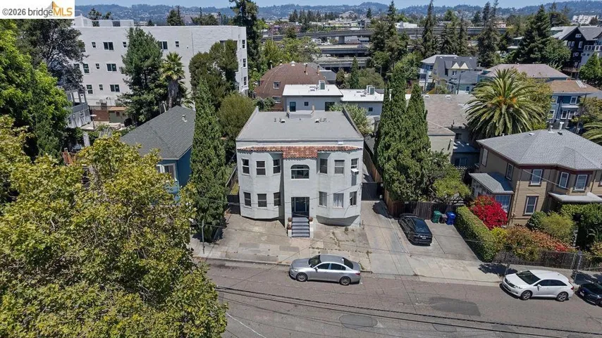 74 Pearl St, Oakland, California 94611