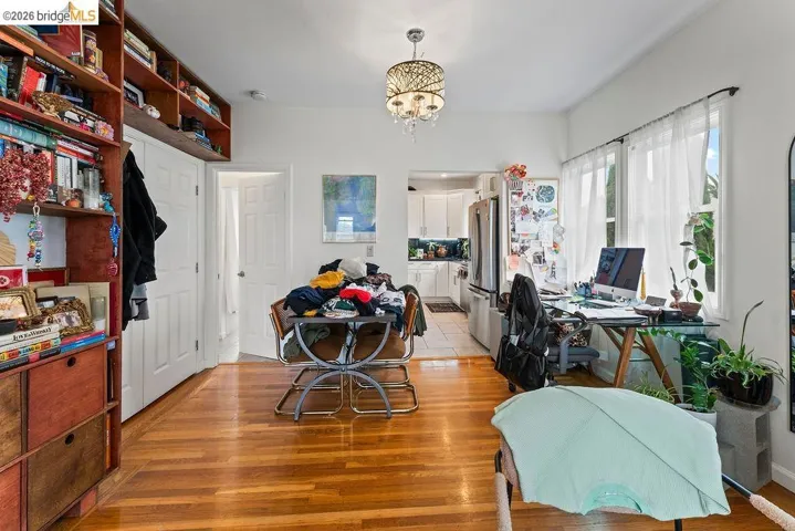 74 Pearl St, Oakland, California 94611
