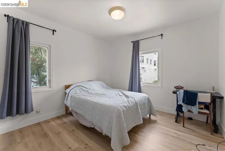 74 Pearl St, Oakland, California 94611
