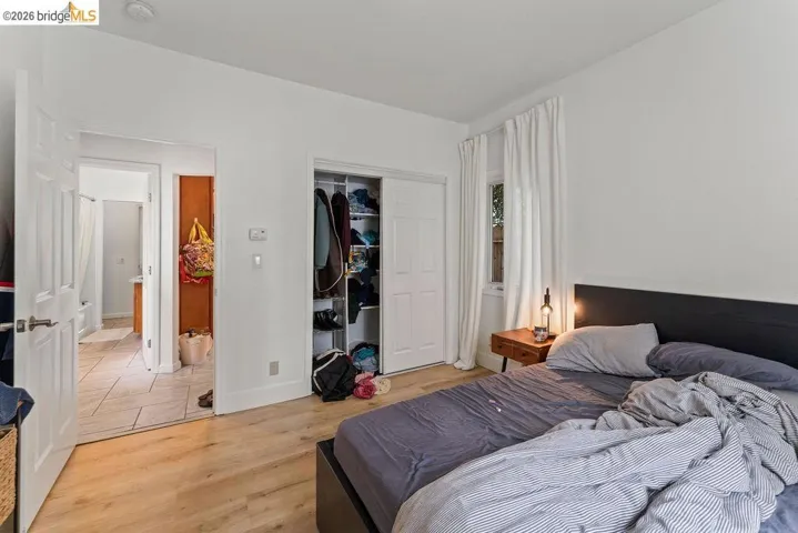 74 Pearl St, Oakland, California 94611