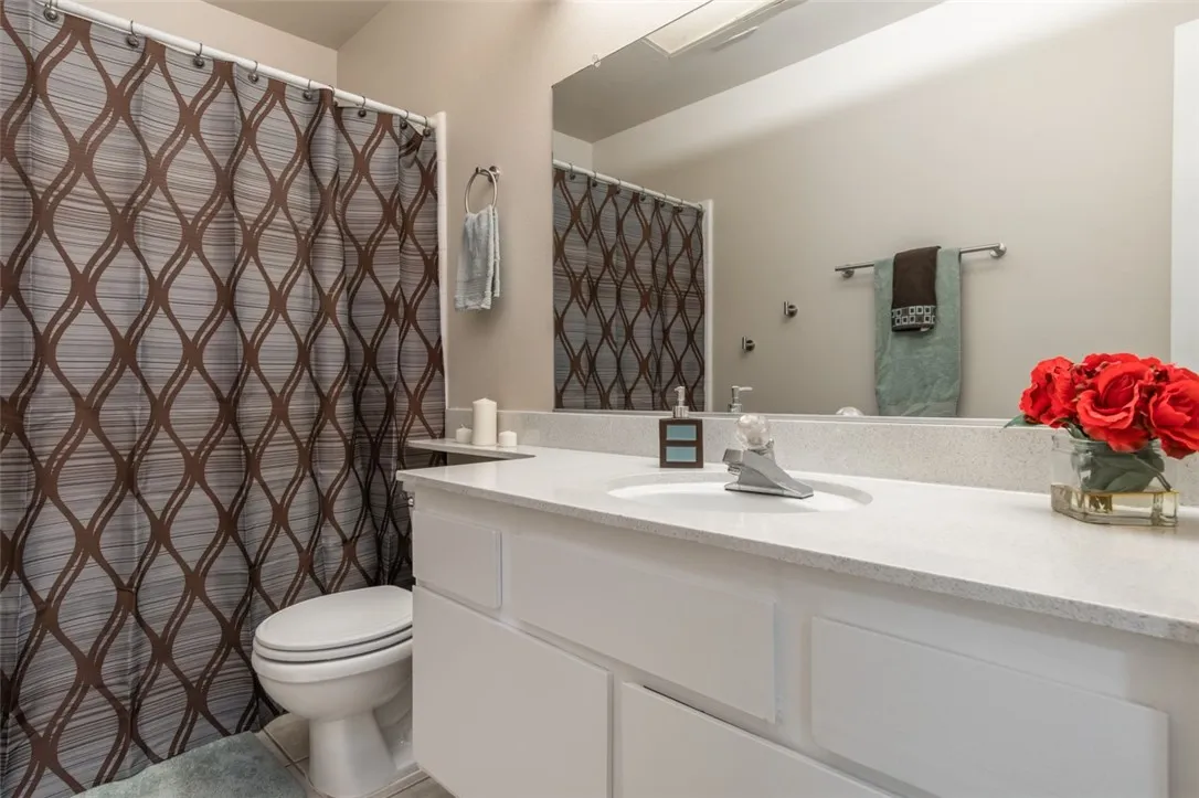 Upstairs shared bath